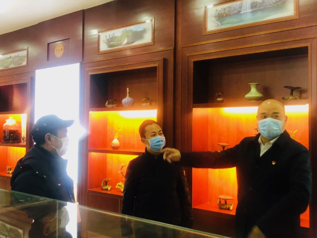 武夷山市委书记江建华莅临元生泰视察指导(图4) 武夷山市委书记江建华莅临元生泰视察指导(图4)