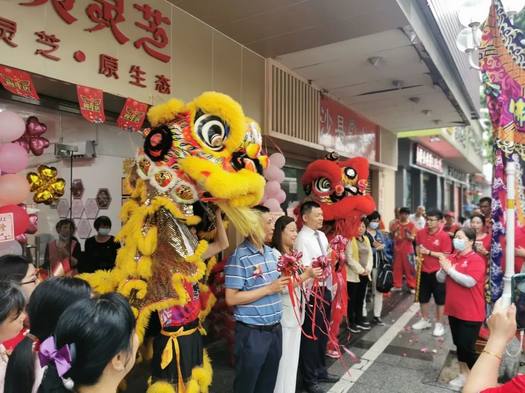 武夷灵芝江门专卖店周年庆圆满落幕!(图1) 图片