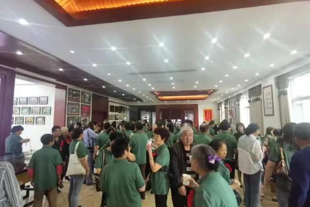 中国人寿保险武夷山市支公司一行莅临元生泰开展“感恩母亲节”主题活动(图2) 中国人寿保险武夷山市支公司一行莅临元生泰开展“感恩母亲节”主题活动(图2)