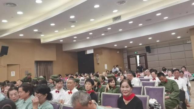 欢聚一堂 同颂健康——庆“七一”文艺汇演彰显元生泰武夷灵芝会员风采(图2) 欢聚一堂 同颂健康——庆“七一”文艺汇演彰显元生泰武夷灵芝会员风采(图2)