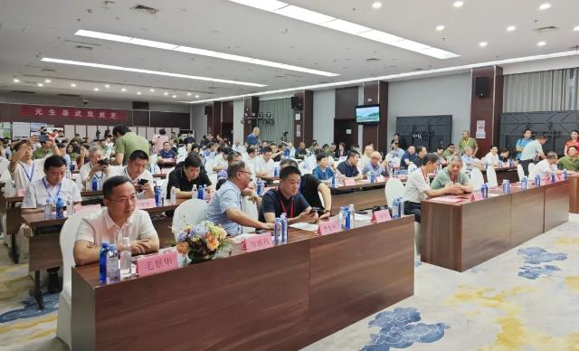 元生泰携手全国退役军人专属服务综合平台,致力打造高品质康养服务!(图2) 元生泰携手全国退役军人专属服务综合平台,致力打造高品质康养服务!(图2)