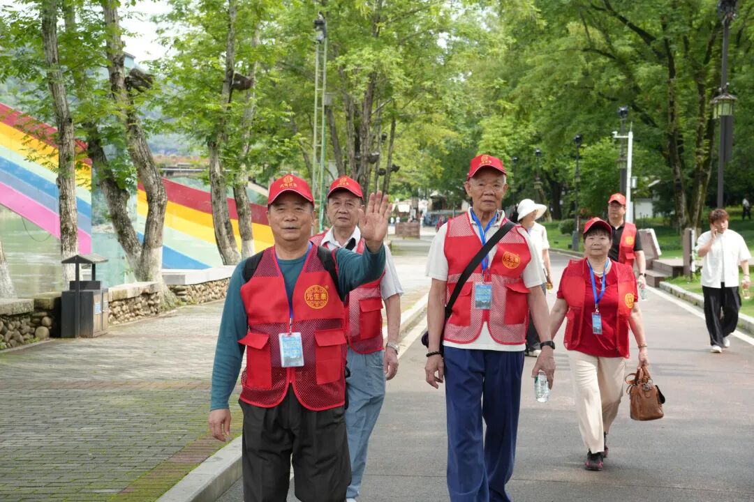 武夷健康行 灵芝护康宁——2026年全国肿瘤防治宣传周公益行在武夷山圆满举行(配图 8)