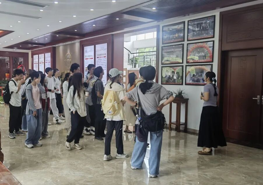 产学研融合十五载!元生泰再迎厦大药学院师生赴武夷采药研学之旅(配图 5)